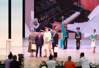 Спасших мальчика из Щучинска медиков наградили в Кокшетау