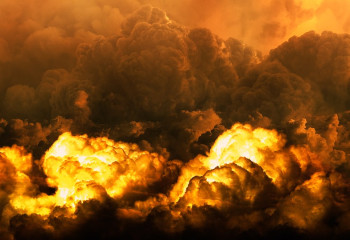 Мусорный полигон горит в Уральске 