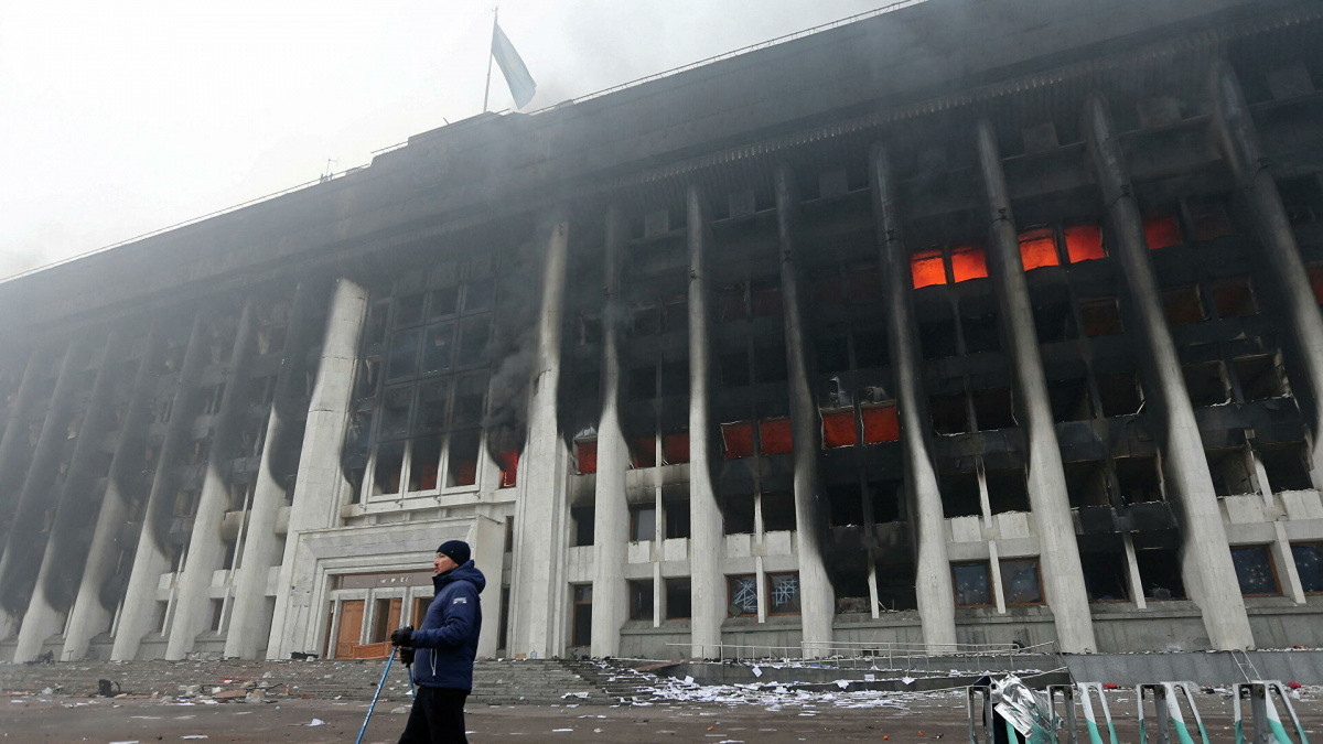 Во сколько обойдется ремонт сгоревшего здания акимата Алматы