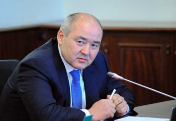 Мемлекет басшысының Жарлығымен Өмірзақ Шөкеев Түркістан облысының әкімі лауазымынан босатылды