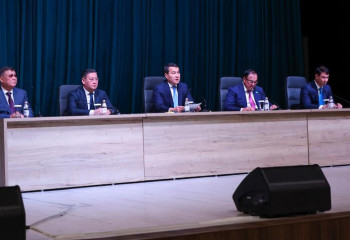 Әлихан Смайылов Түркістан облысының активіне жаңа әкімді таныстырды