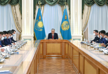 Президент провел совещание с акимами областей и Нур-Султана, Алматы и Шымкента