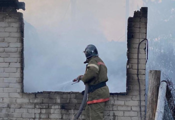 Угрозы от огня для населенных пунктов нет - МЧС