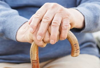 Әйелдердің зейнет жасын көтеруге мораторий енгізіледі