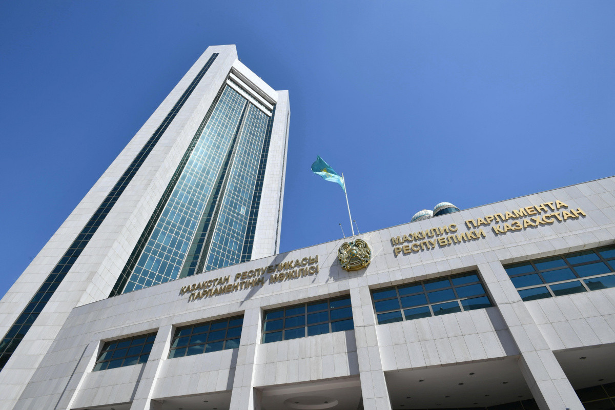 День первого президента Казахстана предлагают лишить статуса госпраздника