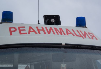 В Павлодаре выпавший из окна восьмого этажа малыш умер в реанимации