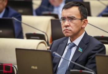 Мы должны развивать сильные политические партии - Маулен Ашимбаев