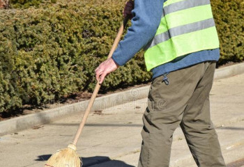 Труд превратит дебошира в человека?