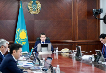 Смаилов поручил акиматам не снижать динамику роста экономики регионов