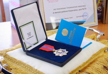 Өрттен қаза тапқан өрт сөндірушінің отбасына пәтер берілді