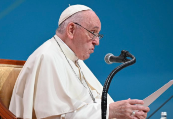 Visit of Pope makes VII Congress of Leaders of World Religions special - expert