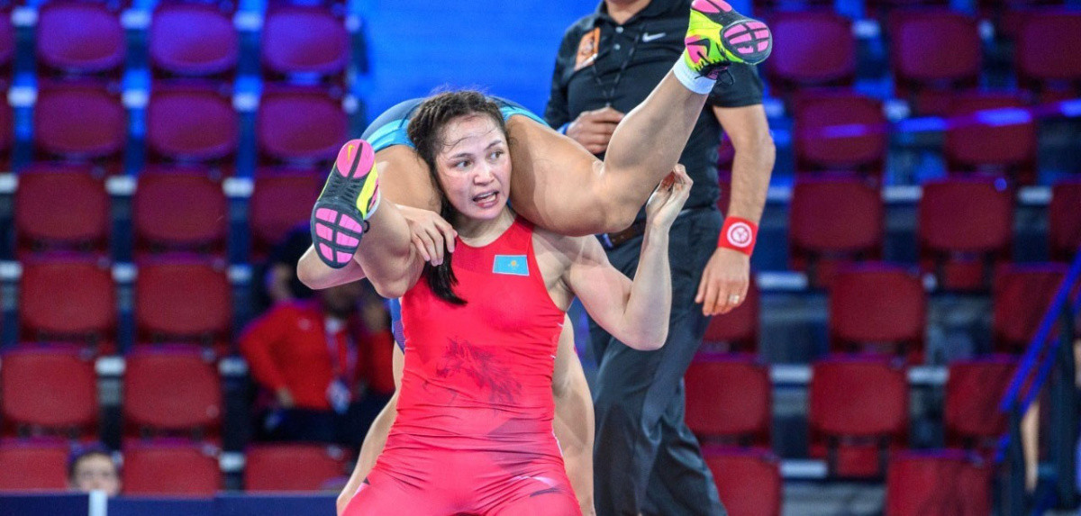 Жамиля Бакбергенова завоевала серебряную медаль на чемпионате мира по женской борьбе в Белграде