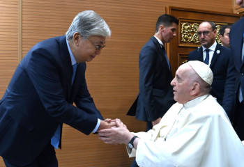 Tokayev saw off Pope Francis at airport of Kazakhs capital