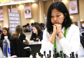 Бибисара Асаубаева одержала победу на первом этапе Гран-при ФИДЕ в Астане