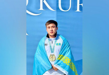 Полиция қызметкері қазақ күресінен әлем чемпионы атанды