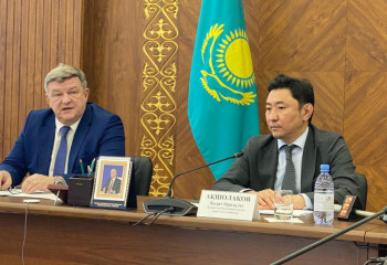 Энергетика министрі Қарағанды облысының тұрғындарымен кездесті