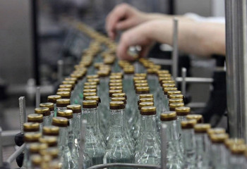 Подпольный цех по производству алкоголя обнаружили в Петропавловске