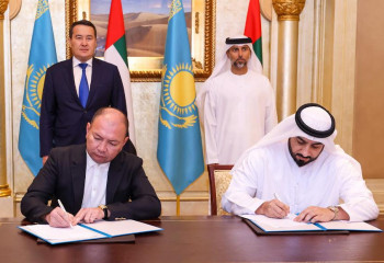 Құны 900 млн доллар коммерциялық құжаттарға қол қойылды