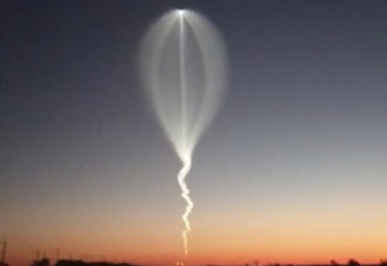 Светящийся объект сняли на видео в небе над Астаной 