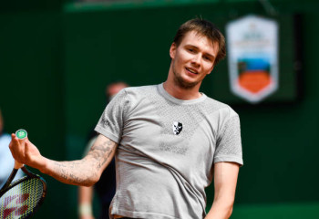 Kazakh tennis player Alexander Bublik wins at 1/8 finals of ATP Metz 2022