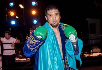 Дәурен Елеусінов армениялық боксшымен қолғап түйістіреді