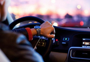 Елордалық полицейлер айыппұлы төленбеген жүргізушілерге ескерту жасады