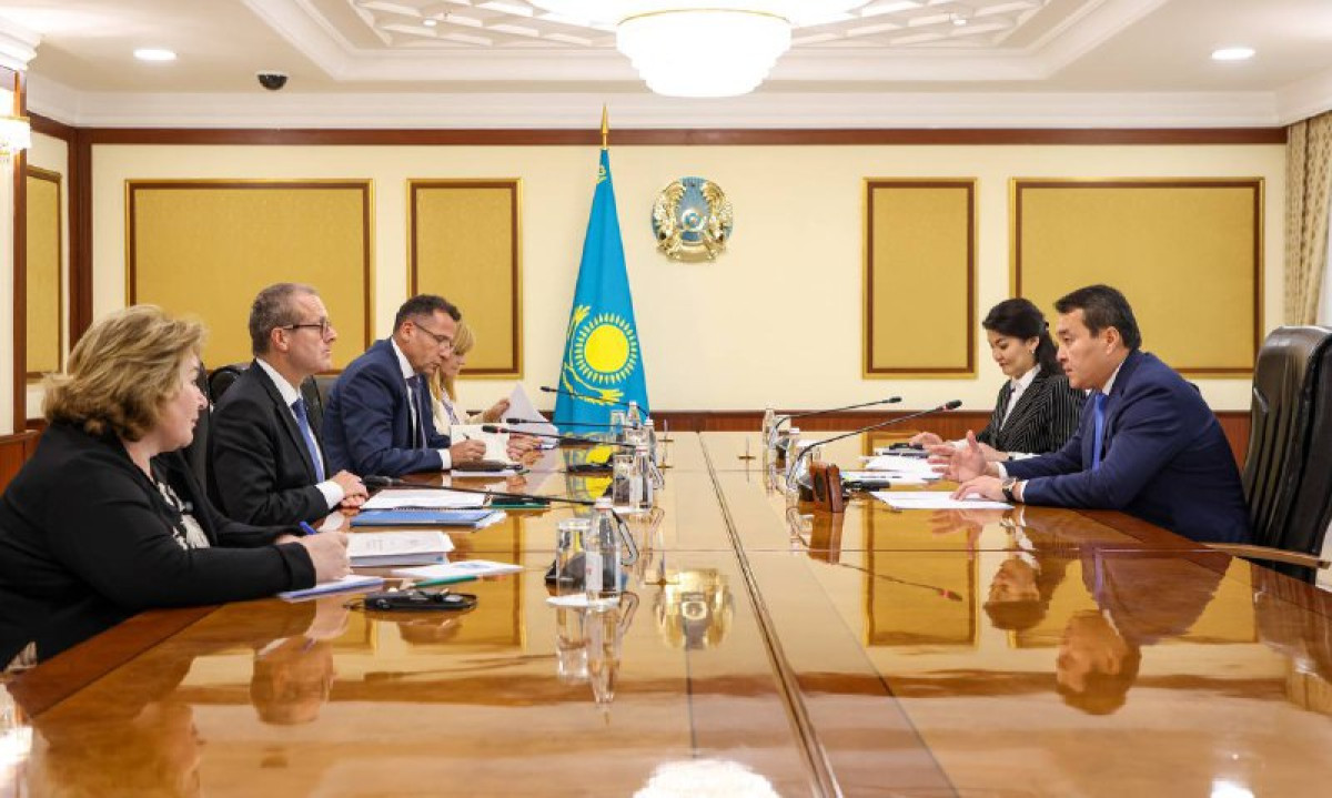Вопросы регистрации QazVac обсудил Казахстан с ВОЗ
