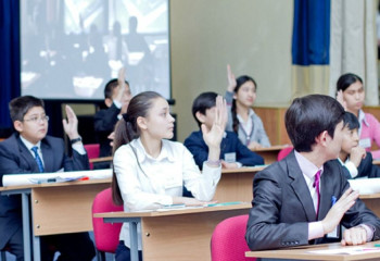 Оқу-ағарту министрлігі «Ұстазыңды құттықта!» байқауын бастады