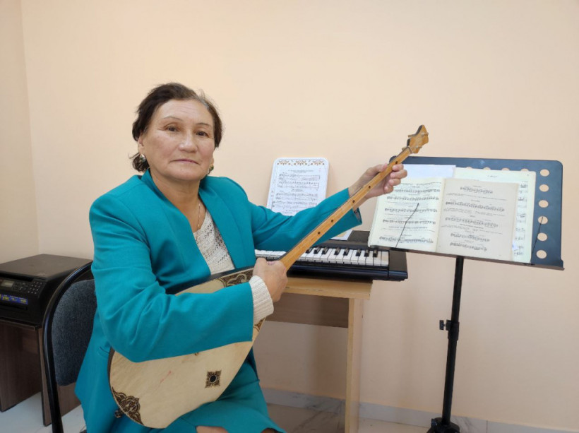  Ажар Лаубаева 