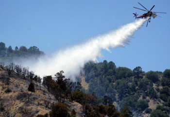 Көкшетаудағы өртті сөндіру үшін тікұшақпен 75 тонна су шашылды