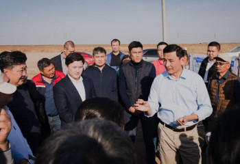 Алтай Кульгинов встретился с жителями микрорайона «Нұр Бесік» ЖМ Коктал-1