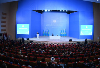 Тоқаев шатыр басып қалған туды көтерген азаматтарға алғыс айтты