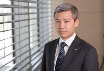 Курс рубля сильно переоценен