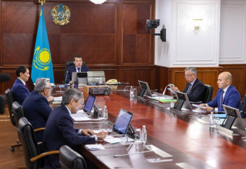 Казахстан полностью обеспечил себя хлебом в текущем году, - Смаилов