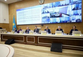 Президенттікке үміткерлер лингвистика комиссиясының алдында сынақ тапсырады