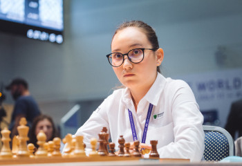 Жансая Абдумалик попала в топ-5 Гран-при ФИДЕ