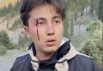 МВД прокомментировал избиение гида на Кольсае певцом Торегали