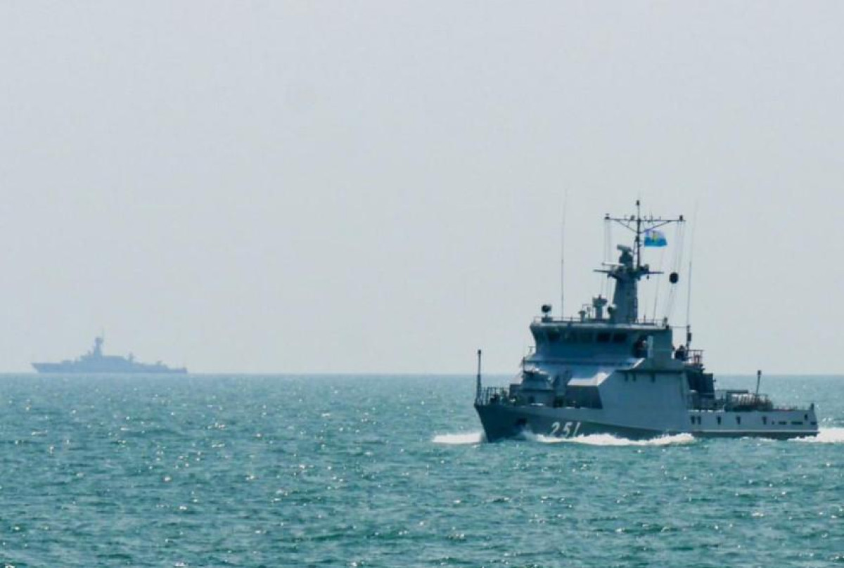 Казахстанские военные моряки совершили поход по Каспийскому морю