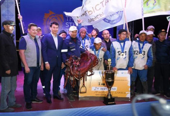 В Туркестане победители «Ұлы дала жорығы» получили 24 млн тенге