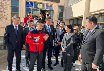 Ажар Гиният посетила станцию Скорой помощи в Кызылорде