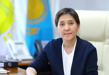 С Днем пожилого человека поздравили пенсионеров в Минтруда