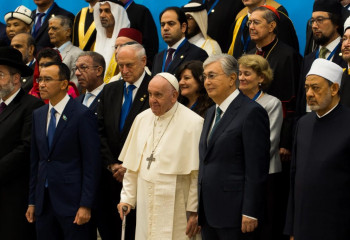 Папа Римский: Казахстан – пример цивилизации и мужества