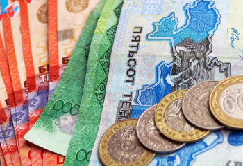 Зарплаты на предприятиях страны растут быстрее инфляции