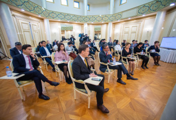 Социально-экономический блок Послания обсудили в Клубе молодых экспертов при Сенате 