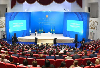 Завершить строительство третьего тепловывода Караганды поручил Токаев