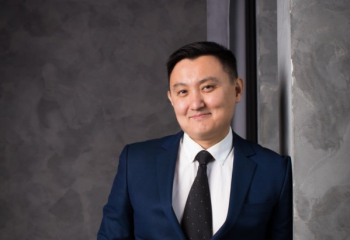 Токаев - лидер партии парламентского большинства: аналитик