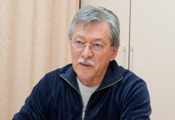 Универсальный супергерой: Досхан Жолжаксынов отмечает 71-летие