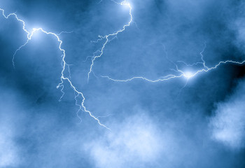 Штормовое предупреждение объявлено в 4 областях Казахстана