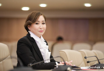 Единственная женщина кандидат подала документы в ЦИК 