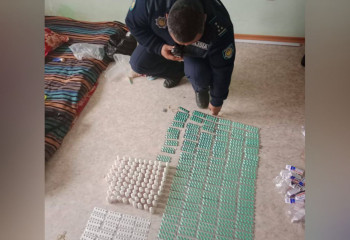 У супружеской пары изъято около 200 штук  трамадола и тропикамида в Атырау